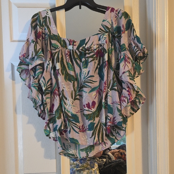 Terra & Sky Tops - Terra & Sky Tropical Print Ruffle Blouse